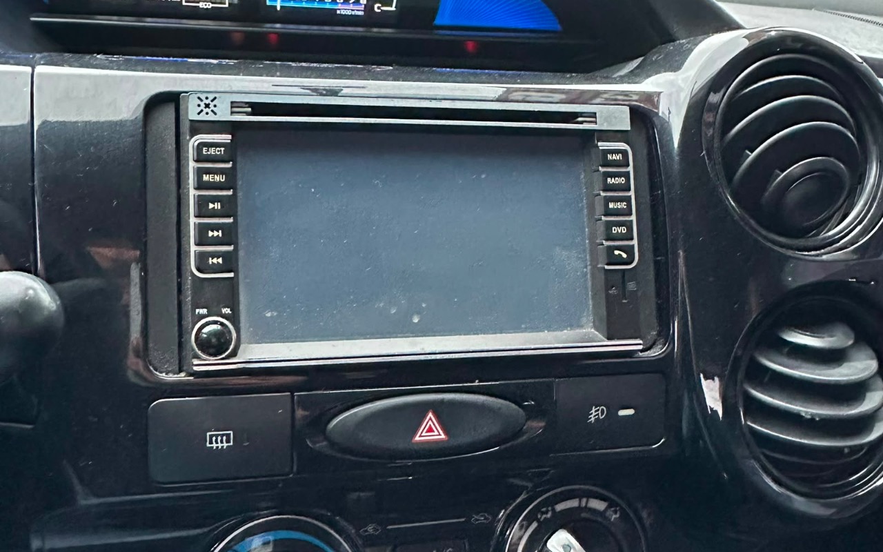 imagem-https://www.socarrao.com.br/sc-vehicle-images-prod/2852597/1785005783947-YzRhMjNlMmEtOTQzZS00NDQ0LTk4YjQtMjFlNmRlMDVkMDUyLmpwZWc.jpeg