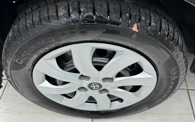 imagem-https://www.socarrao.com.br/sc-vehicle-images-prod/2852597/1785005784211-MzFkYjI0YWItMjBlMS00OTg4LWI1YTctMzFkZjA1M2NjZDNhLmpwZWc.jpeg