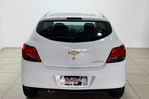 imagem-https://www.socarrao.com.br/sc-vehicle-images-prod/2852606/1789415626714-8181489_0_B_b7cc856280.jpeg