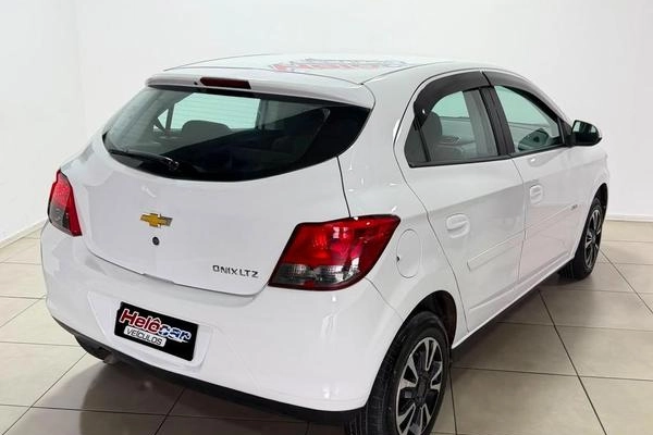 imagem-https://www.socarrao.com.br/sc-vehicle-images-prod/2852606/1789415626716-8181489_0_B_255311ab03.jpeg