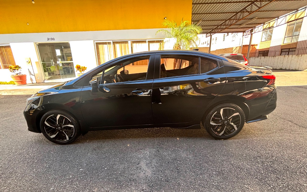 imagem-https://www.socarrao.com.br/sc-vehicle-images-prod/2852624/1785006767902-NGRlOWI4NGEtYjg0Yy00OGM3LWFjMzItM2ExMGU1OTBlOWFhLmpwZWc.jpeg