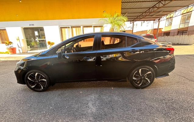 imagem-https://www.socarrao.com.br/sc-vehicle-images-prod/2852624/1785006767902-NGRlOWI4NGEtYjg0Yy00OGM3LWFjMzItM2ExMGU1OTBlOWFhLmpwZWc.jpeg