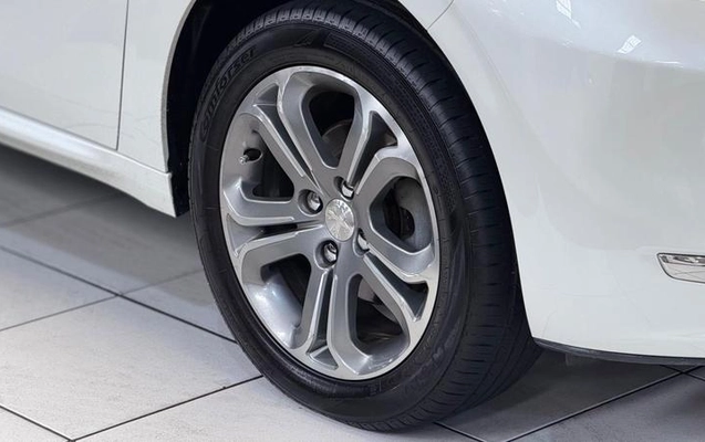 imagem-https://www.socarrao.com.br/sc-vehicle-images-prod/2852630/1788212244932-8315792_5_B_6600427249.jpeg