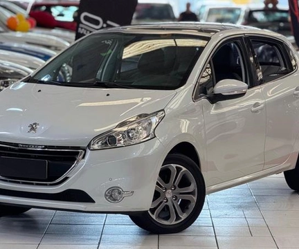 Peugeot 208 2016 Branco — foto 1 de 3