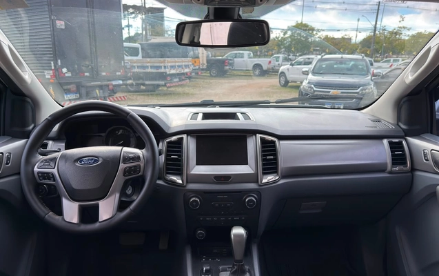 imagem-https://www.socarrao.com.br/sc-vehicle-images-prod/2852637/1785007193235-fc8b0b29-1725-424e-b1c7-bc1d0e17ef7b.jpg