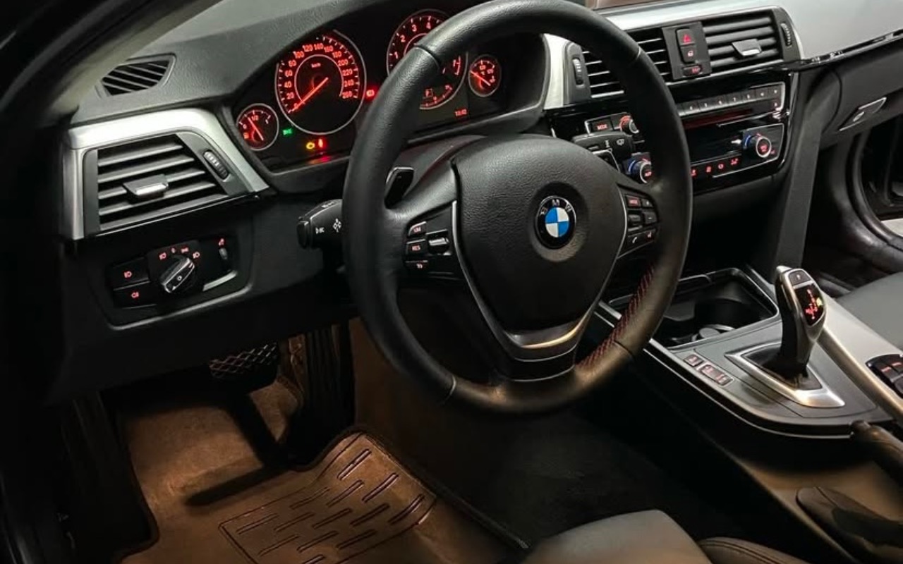 imagem-https://www.socarrao.com.br/sc-vehicle-images-prod/2860551/1785422787406-SU1HXzIzMjYuanBlZw.jpeg