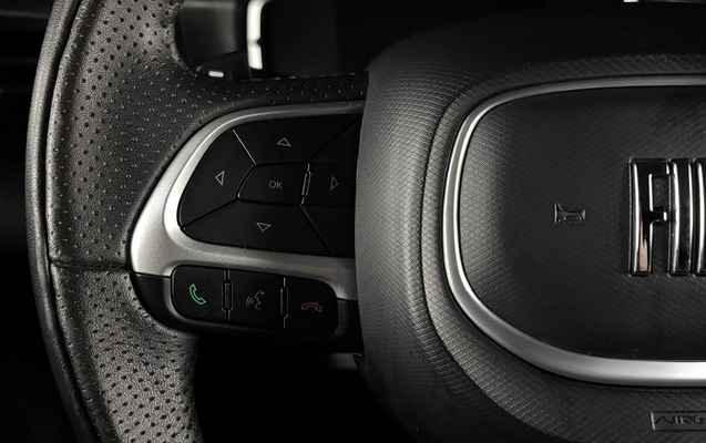 imagem-https://www.socarrao.com.br/sc-vehicle-images-prod/2860552/1785070972185-MDExLmpwZw.jpg