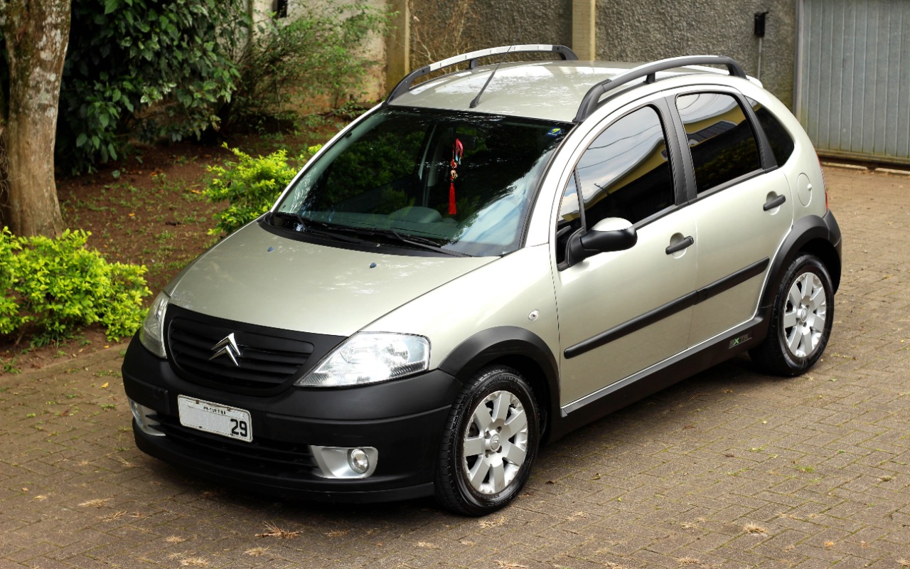 Citroën C3 XTR 1.4 Flex 8V 5p 2008 Prata — foto 1 de 3