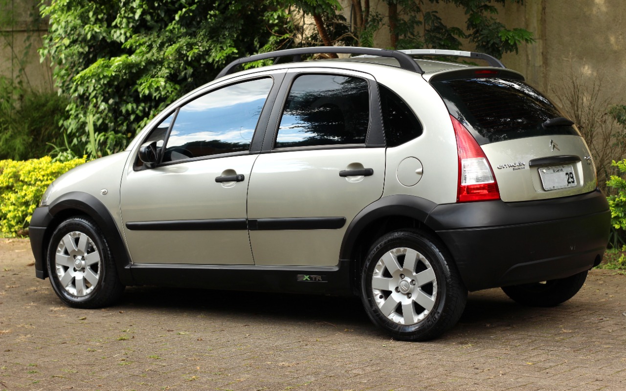imagem-https://www.socarrao.com.br/sc-vehicle-images-prod/2860638/1785102529337-SU1HXzE3NjEuanBn.jpg
