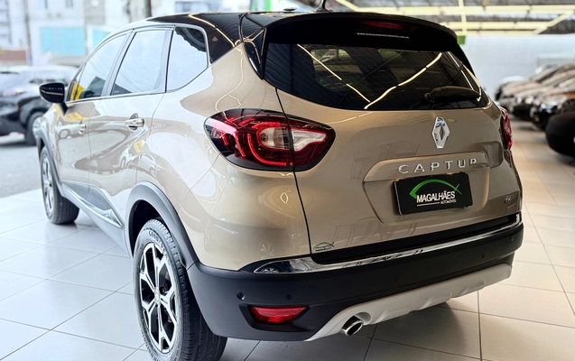 imagem-https://www.socarrao.com.br/sc-vehicle-images-prod/2860650/1789414121031-c91ce2ea687a4bb78295546bc0202fb5_1784990187949.jpg