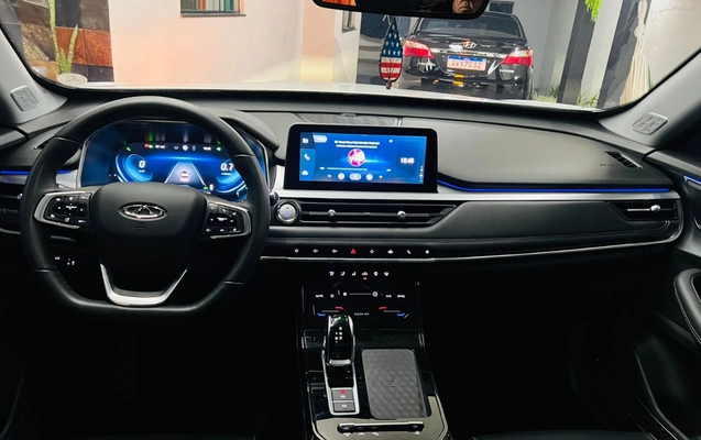 imagem-https://www.socarrao.com.br/sc-vehicle-images-prod/2860655/1785118205974-ZTcyMzdhOWUtZWVjMy00ZDBiLTg0NmQtZWUzNTE2NzdiZDU1LmpwZWc.jpeg