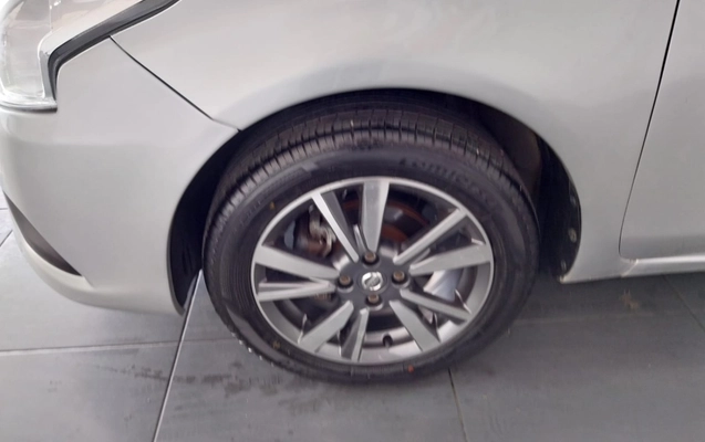 imagem-https://www.socarrao.com.br/sc-vehicle-images-prod/2868125/1785155082249-IpPmNoxPtWfvsKd6LsTCdMWAHwdSuHZN.jpg