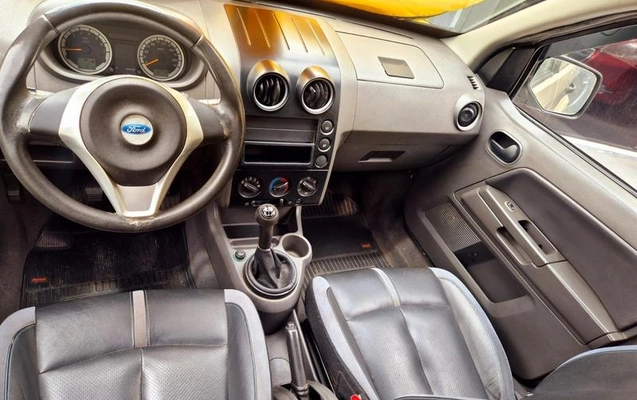 imagem-https://www.socarrao.com.br/sc-vehicle-images-prod/2868332/1785156027549-7746796_0_B_ed01373587.jpeg