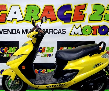 Suzuki BURGMAN i 125cc 2012 Amarelo — foto 1 de 3