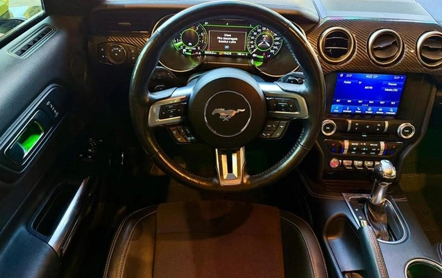imagem-https://www.socarrao.com.br/sc-vehicle-images-prod/2868804/1789502373849-8238713_9_B_1ade2aca27.jpeg