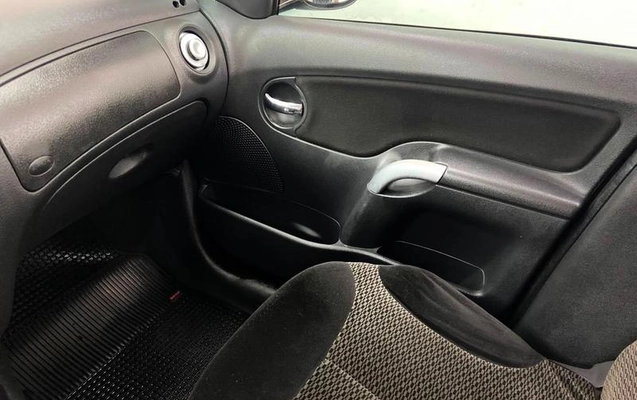 imagem-https://www.socarrao.com.br/sc-vehicle-images-prod/2869068/1787237595447-8286573_8_B_8c4924261b.jpeg