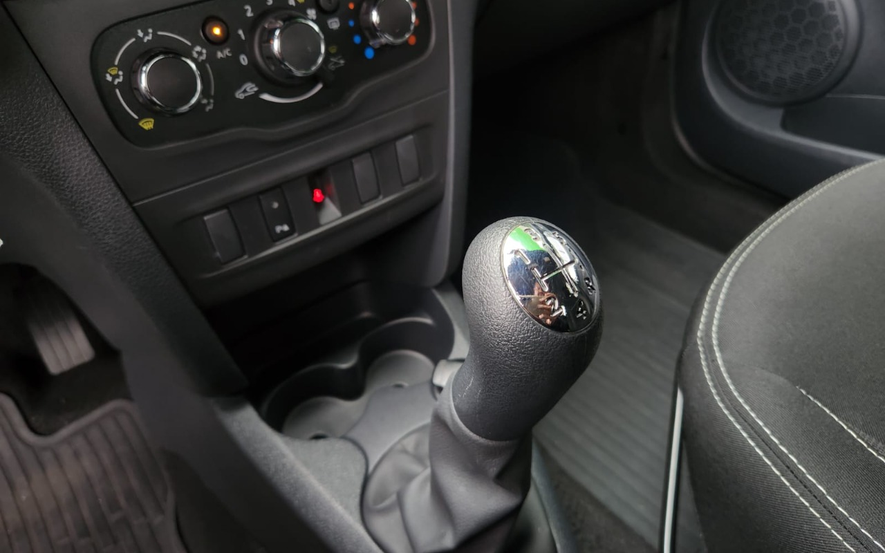 imagem-https://www.socarrao.com.br/sc-vehicle-images-prod/2869167/1785159818763-V2hhdHNBcHAgSW1hZ2UgMjAyNi0wNy0yNyBhdCAxMC4xMy4zNiAoNSkuanBlZw.jpeg