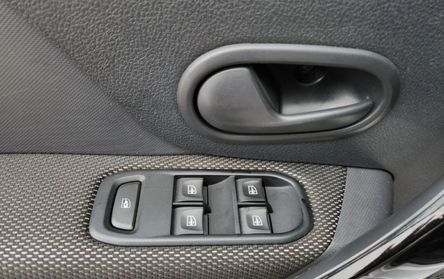 imagem-https://www.socarrao.com.br/sc-vehicle-images-prod/2869167/1785159819029-V2hhdHNBcHAgSW1hZ2UgMjAyNi0wNy0yNyBhdCAxMC4xMy4zOCAoMikuanBlZw.jpeg