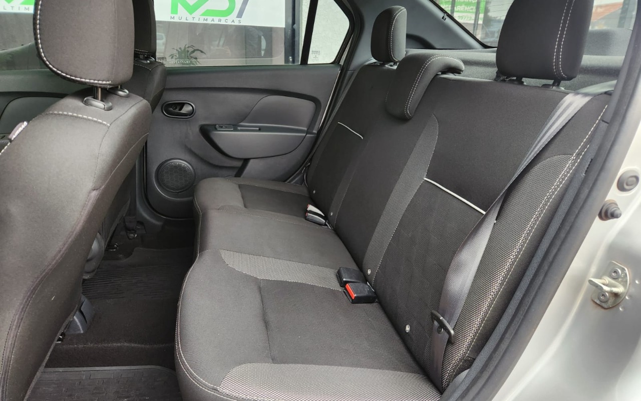imagem-https://www.socarrao.com.br/sc-vehicle-images-prod/2869167/1785159819454-V2hhdHNBcHAgSW1hZ2UgMjAyNi0wNy0yNyBhdCAxMC4xMy4zNyAoNSkuanBlZw.jpeg