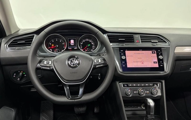 imagem-https://www.socarrao.com.br/sc-vehicle-images-prod/2869479/1789137055057-8317773_13_B_09ac149bcd.jpeg