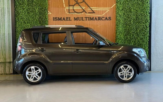 imagem-https://www.socarrao.com.br/sc-vehicle-images-prod/2869485/1789592902194-8315855_8_B_5530cd81e3.jpeg