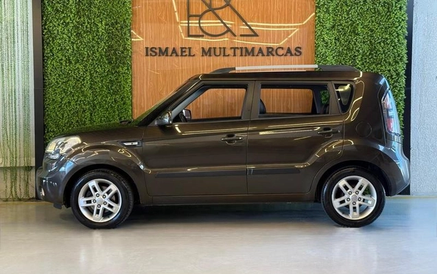 imagem-https://www.socarrao.com.br/sc-vehicle-images-prod/2869485/1789592902196-8315855_9_B_bb76b5d9c2.jpeg