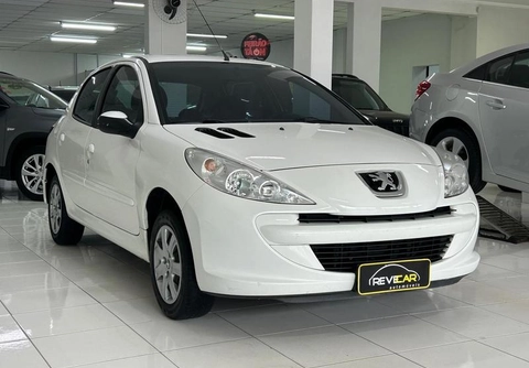 Peugeot 207 2014 Branco — foto 1 de 3
