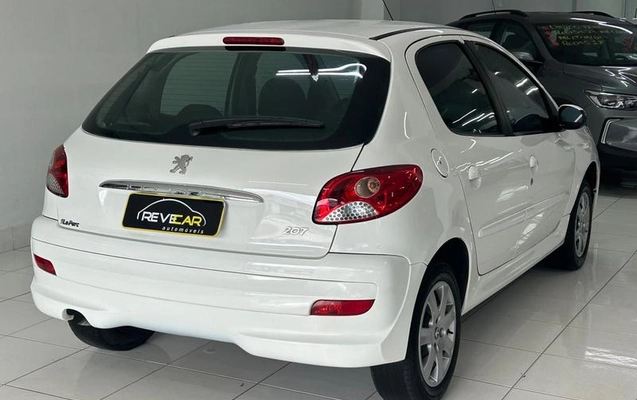imagem-https://www.socarrao.com.br/sc-vehicle-images-prod/2869545/1785162212719-e8a4e23c-d55f-4f19-99d0-1712424c2257.jpeg