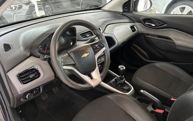 imagem-https://www.socarrao.com.br/sc-vehicle-images-prod/2869547/1785162215006-4fe1935d-6250-4424-905e-3055d1d33344.jpeg