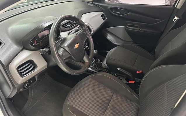 imagem-https://www.socarrao.com.br/sc-vehicle-images-prod/2869548/1790361699082-e75e7eb9-cf2d-4a71-81a2-6bd8bc959a2b.jpeg