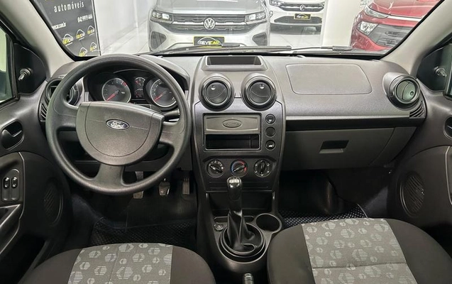 imagem-https://www.socarrao.com.br/sc-vehicle-images-prod/2869555/1785162241752-8dc9f8b3-39da-4bb6-84bf-ebc7e01afbe6.jpeg