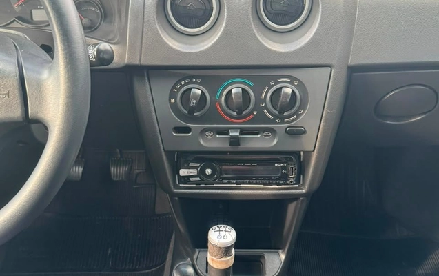 imagem-https://www.socarrao.com.br/sc-vehicle-images-prod/2869557/1786630067360-4bd6b5747fba42b9a5b2cb87a48d615f_1785180674976.jpg