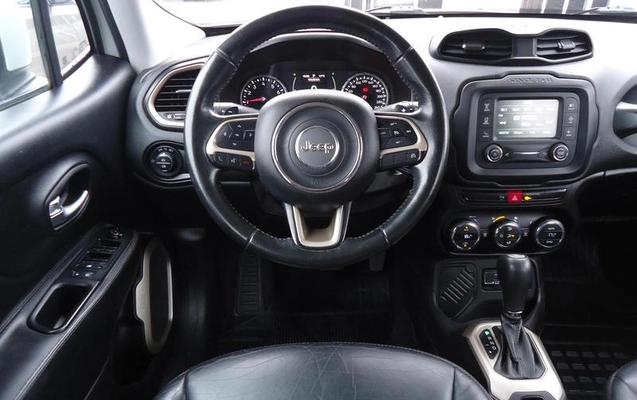 imagem-https://www.socarrao.com.br/sc-vehicle-images-prod/2869855/1792762584402-8231055_12_B_9b9f973bc8.jpeg