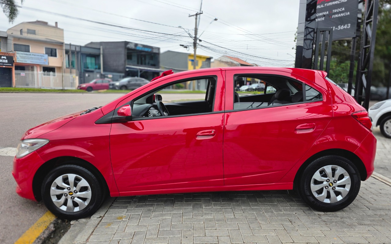 imagem-https://www.socarrao.com.br/sc-vehicle-images-prod/2870066/1785164885371-MjAyNjA3MjRfMTU0OTQxLmpwZw.jpg