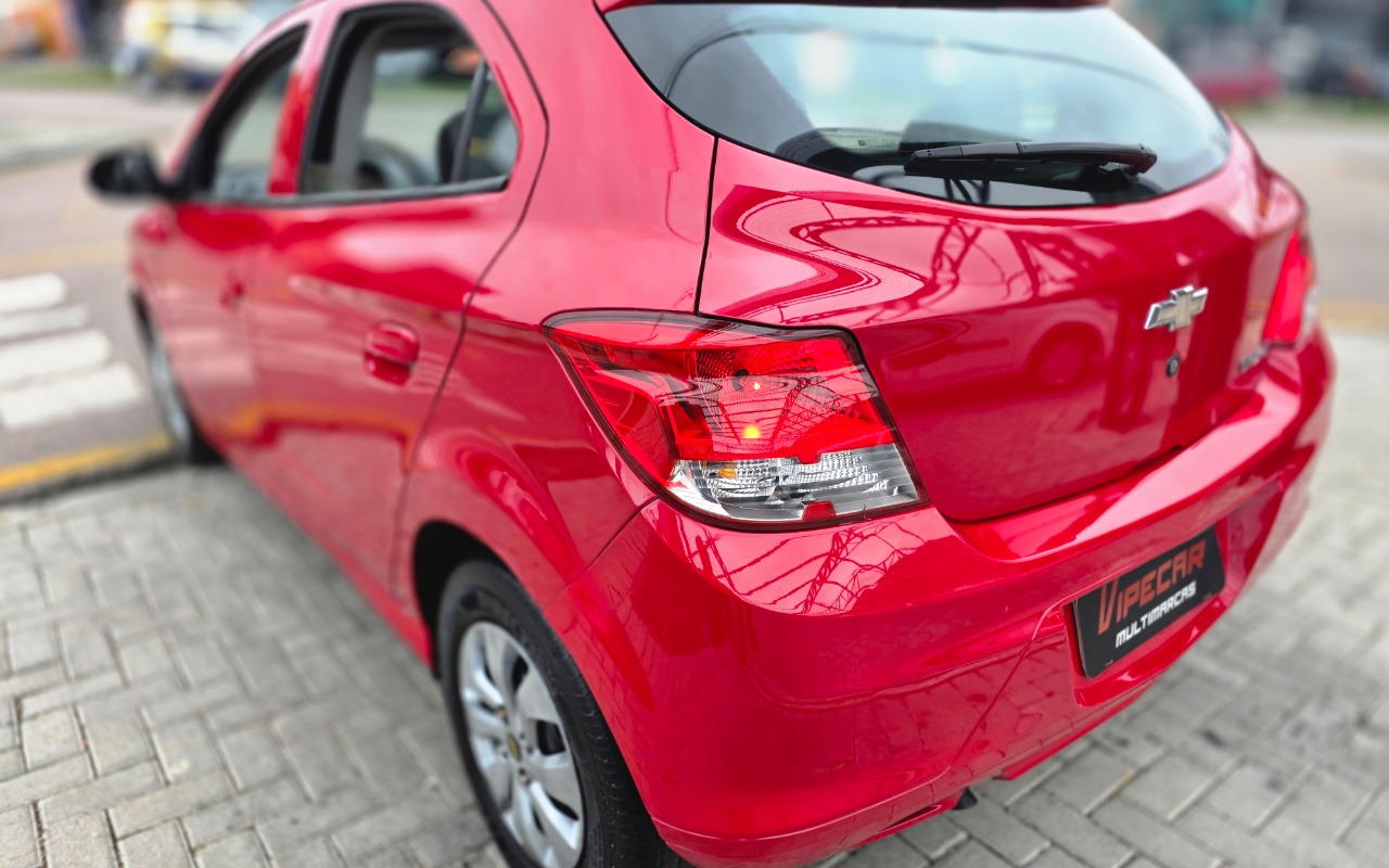 imagem-https://www.socarrao.com.br/sc-vehicle-images-prod/2870066/1785164885464-MjAyNjA3MjRfMTU0OTQ4LmpwZw.jpg