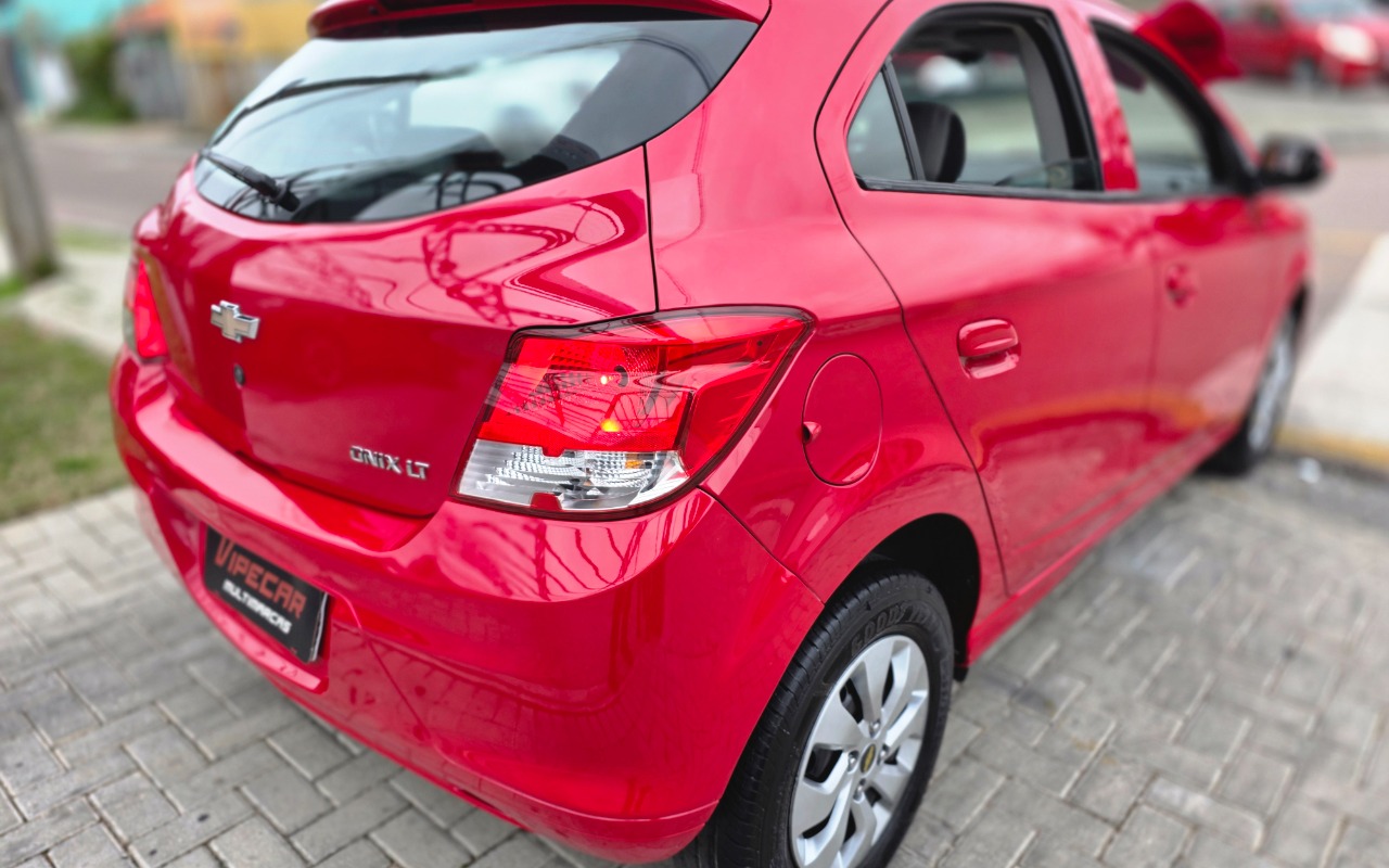 imagem-https://www.socarrao.com.br/sc-vehicle-images-prod/2870066/1785164885628-MjAyNjA3MjRfMTU0OTU5LmpwZw.jpg