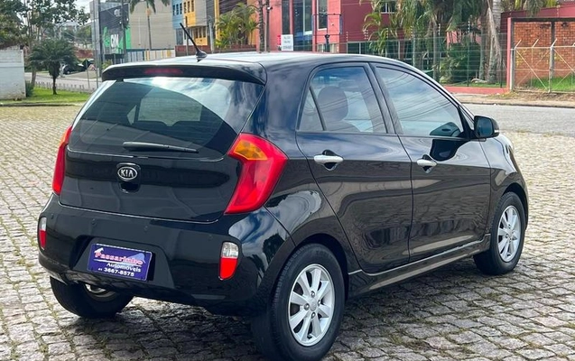 imagem-https://www.socarrao.com.br/sc-vehicle-images-prod/2870138/1788011807431-8318155_3_B_fea1da9ab7.jpeg