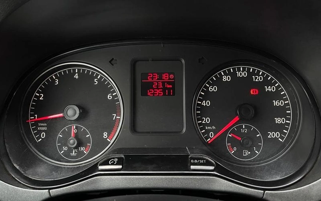 imagem-https://www.socarrao.com.br/sc-vehicle-images-prod/2870643/1788359866702-8298026_20_B_97f449eeac.jpeg