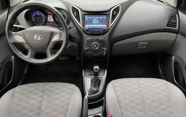 imagem-https://www.socarrao.com.br/sc-vehicle-images-prod/2870661/1788359955432-8272339_9_B_502b505a17.jpeg