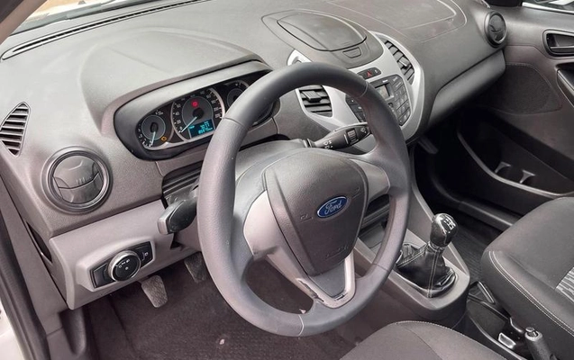 imagem-https://www.socarrao.com.br/sc-vehicle-images-prod/2870676/1788359969293-8302214_11_B_97bfe71652.jpeg