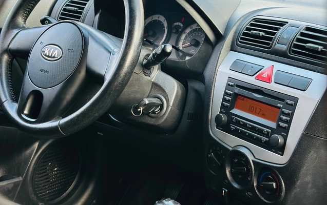 imagem-https://www.socarrao.com.br/sc-vehicle-images-prod/2870747/1788363664969-gb-b1097cd.jpeg
