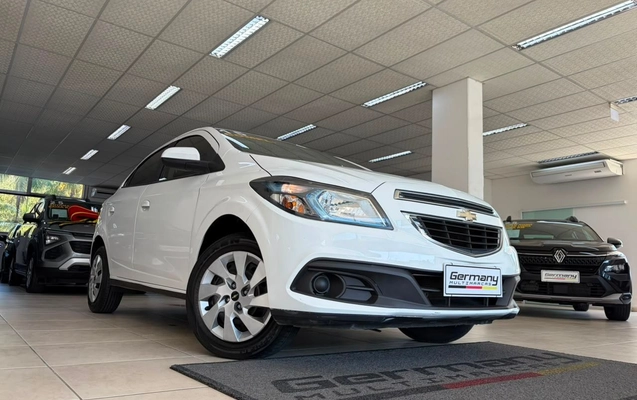 imagem-https://www.socarrao.com.br/sc-vehicle-images-prod/2870906/1785355480087-4e0e4a3b139246bfa405c65f9a47607b_1785354195403.jpg