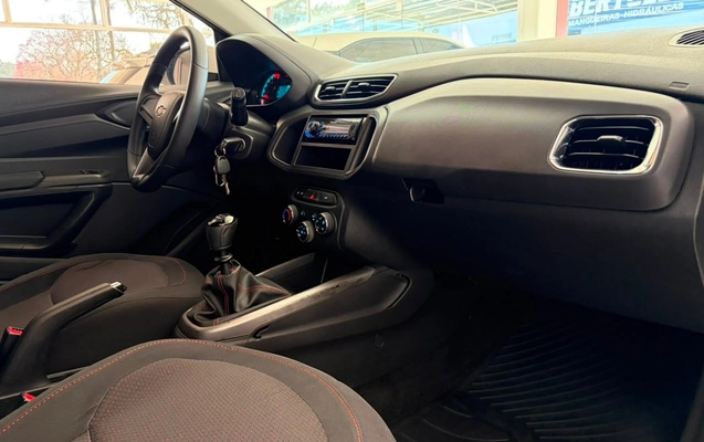 imagem-https://www.socarrao.com.br/sc-vehicle-images-prod/2870906/1785355480095-3348952bbfca4b42ae2ca6a090b05b56_1785354195445.jpg