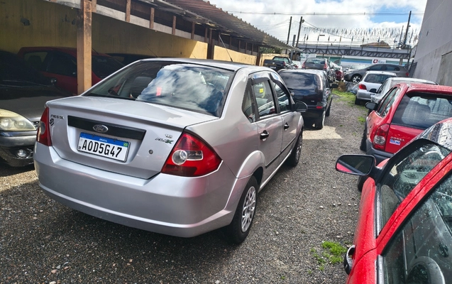 imagem-https://www.socarrao.com.br/sc-vehicle-images-prod/2870907/1785168684959-SU1HXzIwMjYwNzIzXzExMjQ0MjI0NV9IRFIuanBn.jpg
