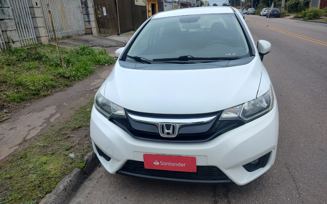 Honda Fit 2015 Branco — foto 1 de 3