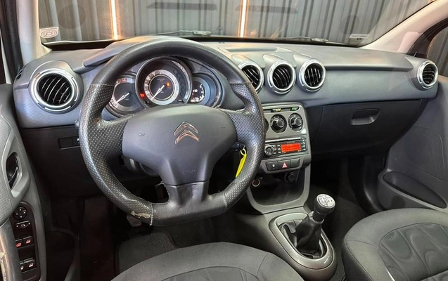 imagem-https://www.socarrao.com.br/sc-vehicle-images-prod/2871342/1786552816430-8318531_0_B_9a05da6bd4.jpeg