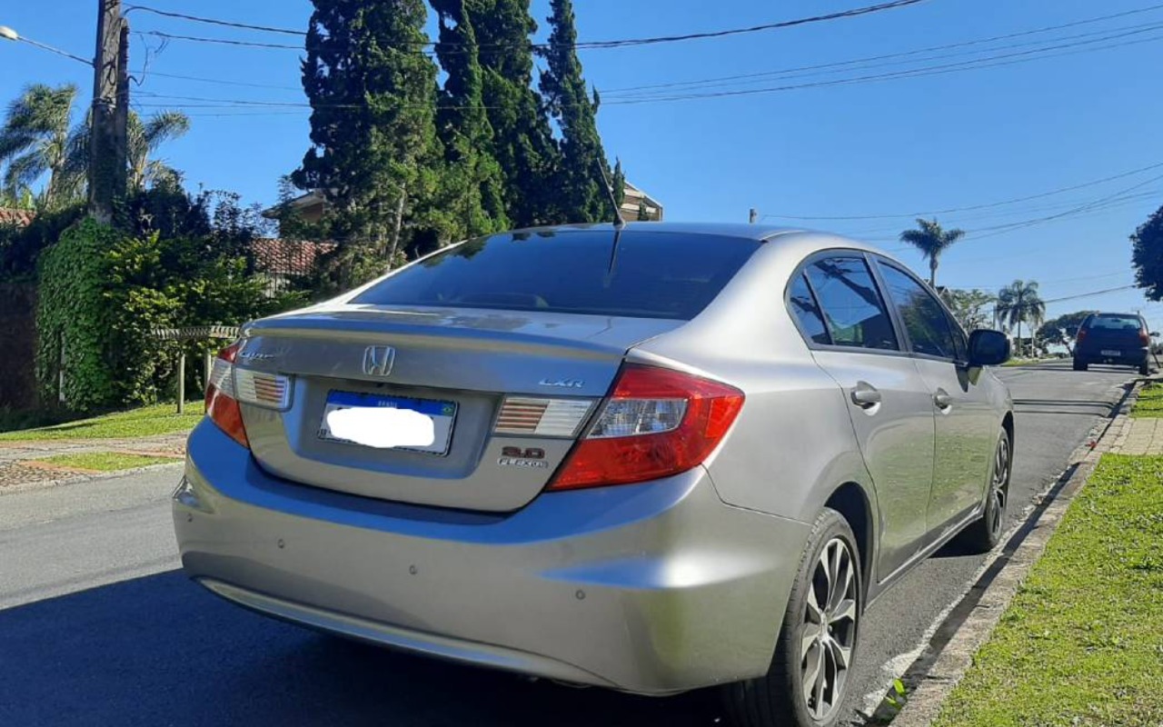 imagem de Sedan LXR 2.0 Flexone 16V Aut. 4p