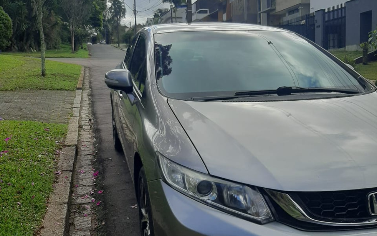 imagem-https://www.socarrao.com.br/sc-vehicle-images-prod/2871489/1785171911353-OS5qcGVn.jpeg