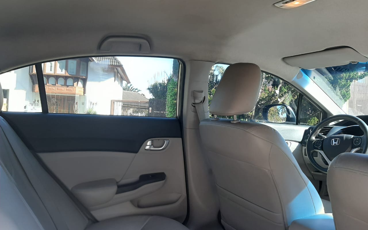 imagem-https://www.socarrao.com.br/sc-vehicle-images-prod/2871489/1785171912653-MjAuanBlZw.jpeg