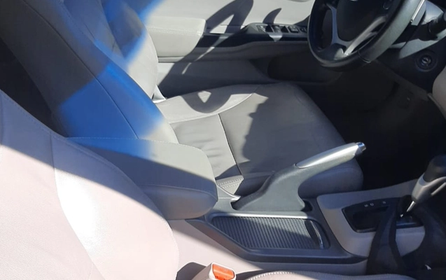 imagem-https://www.socarrao.com.br/sc-vehicle-images-prod/2871489/1785171913171-MjIuanBlZw.jpeg